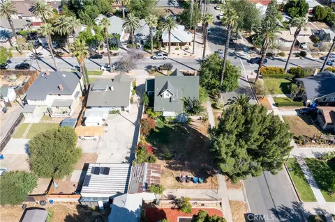 View/Area - 3893 Pine St, Riverside, CA 92501 photo 9 of 12