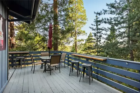 Exterior - 24096 Altdorf, Crestline, CA 92325 photo 4 of 9