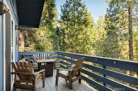 Exterior - 24096 Altdorf, Crestline, CA 92325 photo 5 of 9