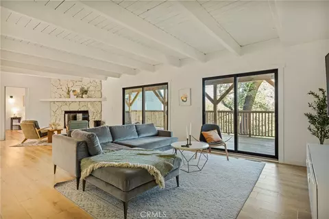 Living - 1204 Yellowstone, Lake Arrowhead, CA 92352 photo 5 of 8