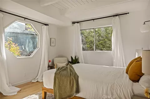 Bedroom - 1204 Yellowstone, Lake Arrowhead, CA 92352 photo 3 of 7