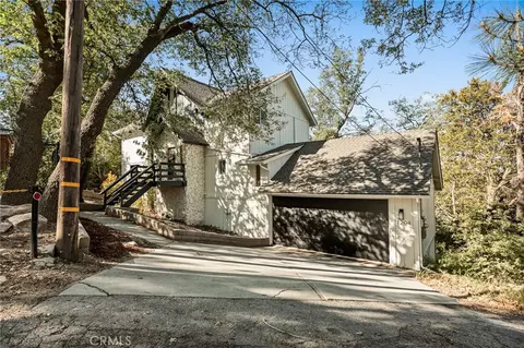 Exterior - 1204 Yellowstone, Lake Arrowhead, CA 92352 photo 1 of 6