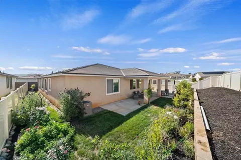 Exterior - 12766 Blush Ct, Riverside, CA 92503 photo 7 of 14