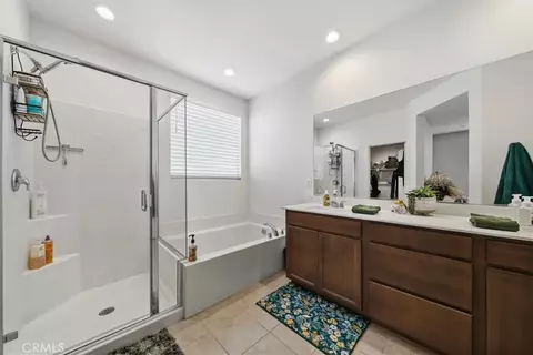 Bath - 12766 Blush Ct, Riverside, CA 92503 photo 2 of 2