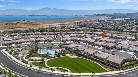 View/Area - 12766 Blush Ct, Riverside, CA 92503 photo 4 of 5