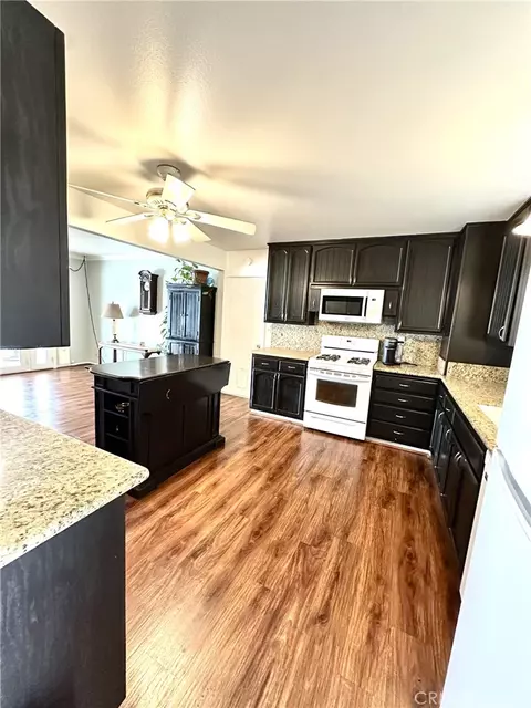 Kitchen - 233 Phlox Ave, Redlands, CA 92373 photo 1 of 7