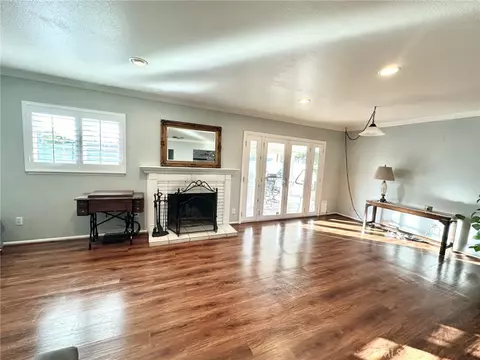 Living - 233 Phlox Ave, Redlands, CA 92373 photo 2 of 2
