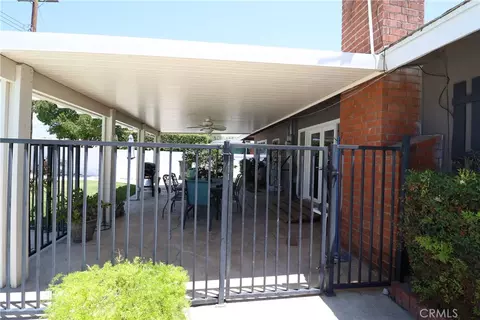 Exterior - 233 Phlox Ave, Redlands, CA 92373 photo 6 of 11