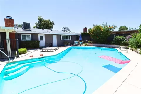 Exterior - 233 Phlox Ave, Redlands, CA 92373 photo 11 of 11