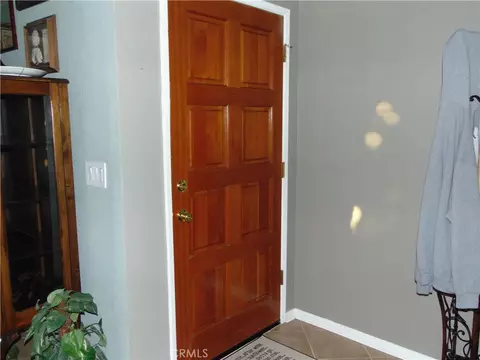 Entry Way - 33763 Noreen, Yucaipa, CA 92399 photo 2 of 5