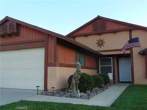 Exterior - 33763 Noreen, Yucaipa, CA 92399 photo 4 of 37
