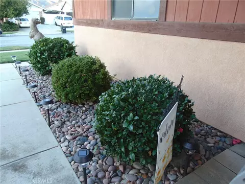 Exterior - 33763 Noreen, Yucaipa, CA 92399 photo 10 of 37