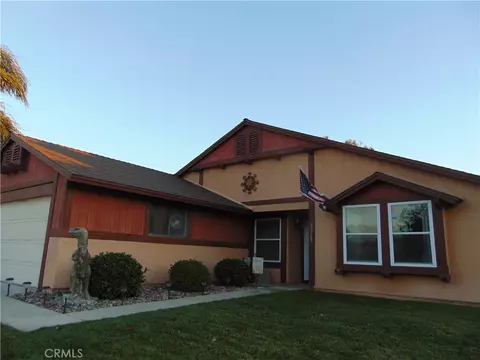 Exterior - 33763 Noreen, Yucaipa, CA 92399 photo 5 of 37