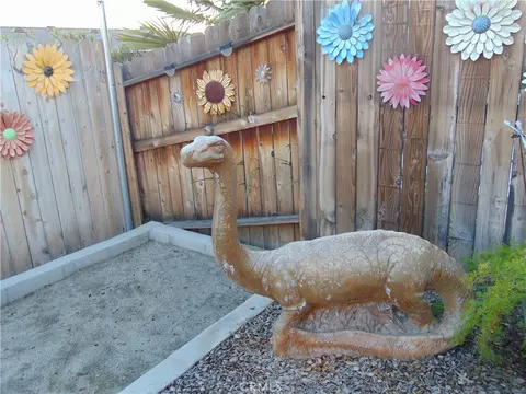 Exterior - 33763 Noreen, Yucaipa, CA 92399 photo 26 of 37