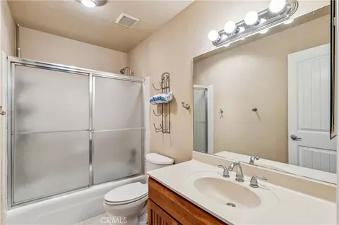Bath - 27821 Peninsula N #315, Lake Arrowhead, CA 92352 photo 2 of 2