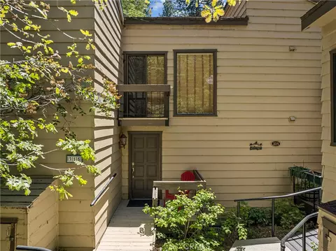 Exterior - 27821 Peninsula N #315, Lake Arrowhead, CA 92352 photo 1 of 5