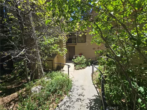 Exterior - 27821 Peninsula N #315, Lake Arrowhead, CA 92352 photo 3 of 5