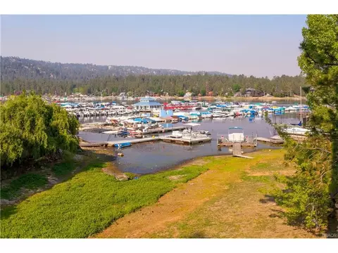 View/Area - 39697 Lake Dr, Big Bear Lake, CA 92315 photo 2 of 2