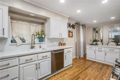 Kitchen - 34776 Date Ave, Yucaipa, CA 92399 photo 4 of 6