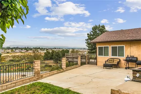 Exterior - 34776 Date Ave, Yucaipa, CA 92399 photo 8 of 12