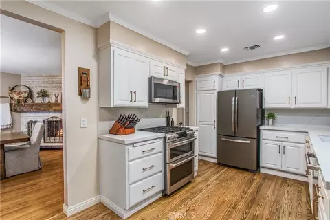 Kitchen - 34776 Date Ave, Yucaipa, CA 92399 photo 3 of 6