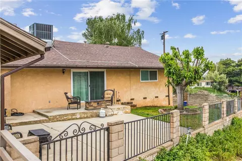Exterior - 34776 Date Ave, Yucaipa, CA 92399 photo 7 of 12