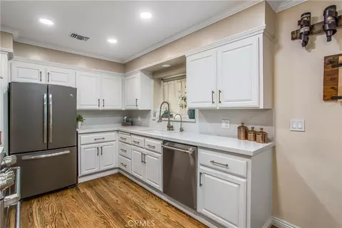 Kitchen - 34776 Date Ave, Yucaipa, CA 92399 photo 2 of 6