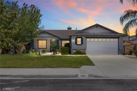 1537 Park Mdws, San Jacinto, CA 92582