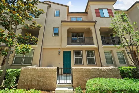 6382 Aquila Way, Eastvale, CA 91752