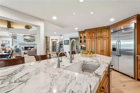 Kitchen - 27720 Hamiltair Dr, Lake Arrowhead, CA 92352 photo 7 of 7
