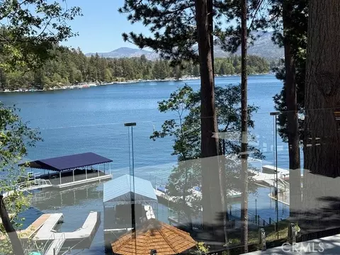 View/Area - 27720 Hamiltair Dr, Lake Arrowhead, CA 92352 photo 1 of 3