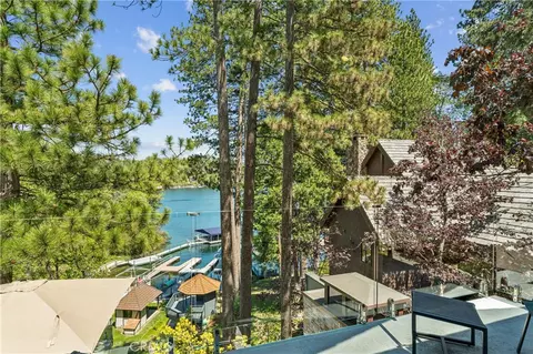 View/Area - 27720 Hamiltair Dr, Lake Arrowhead, CA 92352 photo 2 of 3