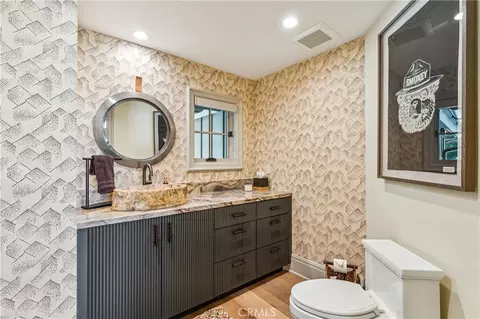 Bath - 27720 Hamiltair Dr, Lake Arrowhead, CA 92352 photo 1 of 8