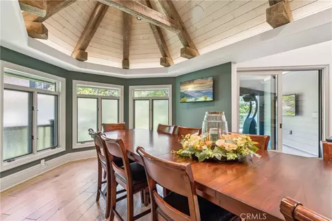 Dining - 27720 Hamiltair Dr, Lake Arrowhead, CA 92352 photo 2 of 2