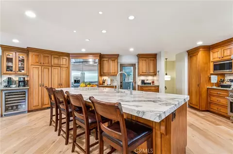 Kitchen - 27720 Hamiltair Dr, Lake Arrowhead, CA 92352 photo 2 of 7