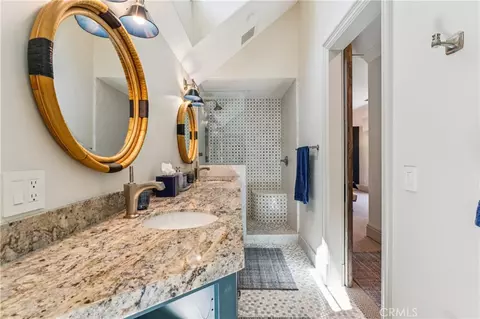 Bath - 27720 Hamiltair Dr, Lake Arrowhead, CA 92352 photo 7 of 8