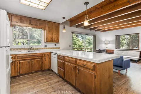 Kitchen - 24379 Horst, Crestline, CA 92325 photo 2 of 4