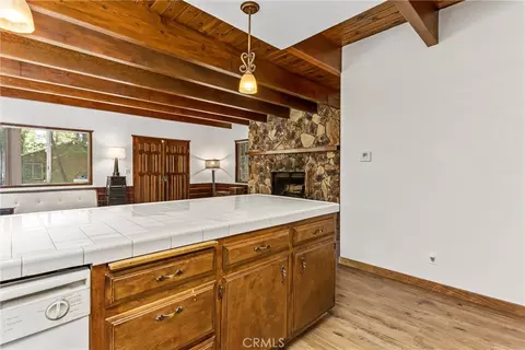 Kitchen - 24379 Horst, Crestline, CA 92325 photo 4 of 4