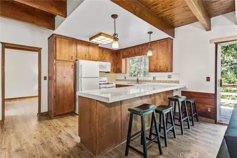 Kitchen - 24379 Horst, Crestline, CA 92325 photo 1 of 4