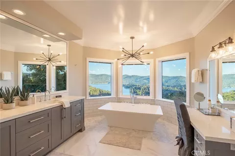 Bath - 27417 Matterhorn, Lake Arrowhead, CA 92352 photo 2 of 5