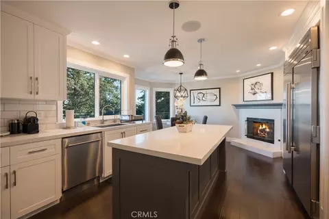 Kitchen - 27417 Matterhorn, Lake Arrowhead, CA 92352 photo 5 of 5