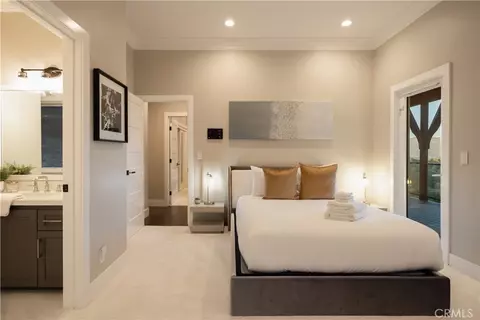 Bedroom - 27417 Matterhorn, Lake Arrowhead, CA 92352 photo 5 of 9