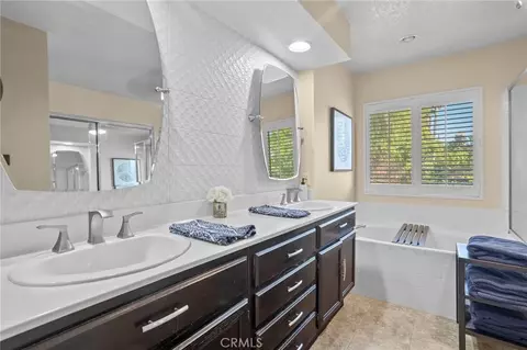 Bath - Undisclosed, Corona, CA 92879 photo 2 of 4