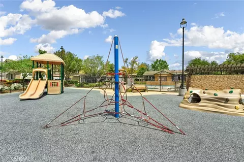 Exterior - 33942 Telstar Rd, Yucaipa, CA 92399 photo 11 of 12
