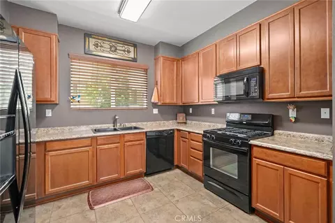 Kitchen - 33942 Telstar Rd, Yucaipa, CA 92399 photo 2 of 2