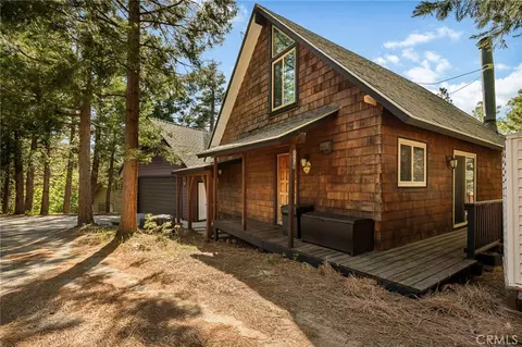 Exterior - 807 Grass Vly, Lake Arrowhead, CA 92352 photo 4 of 8