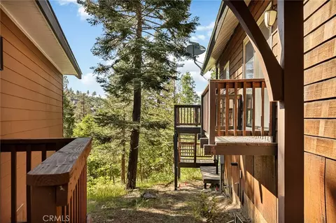 Exterior - 807 Grass Vly, Lake Arrowhead, CA 92352 photo 5 of 8