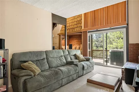 Living - 807 Grass Vly, Lake Arrowhead, CA 92352 photo 2 of 3
