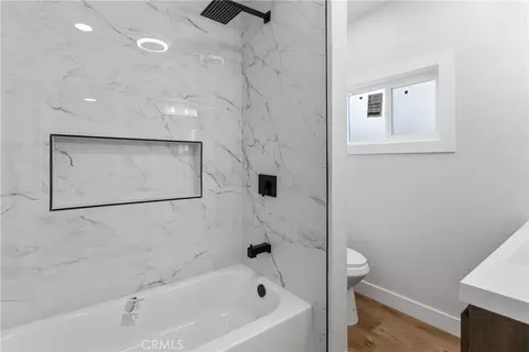 Bath - 2143 E 126th St, Compton, CA 90222 photo 3 of 4