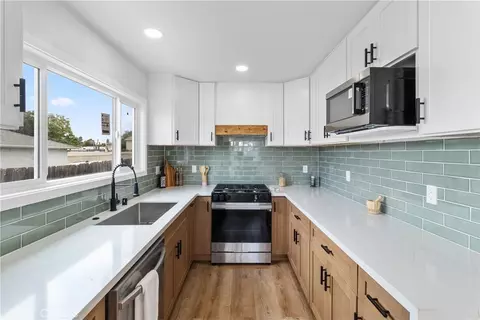 Kitchen - 2143 E 126th St, Compton, CA 90222 photo 1 of 4